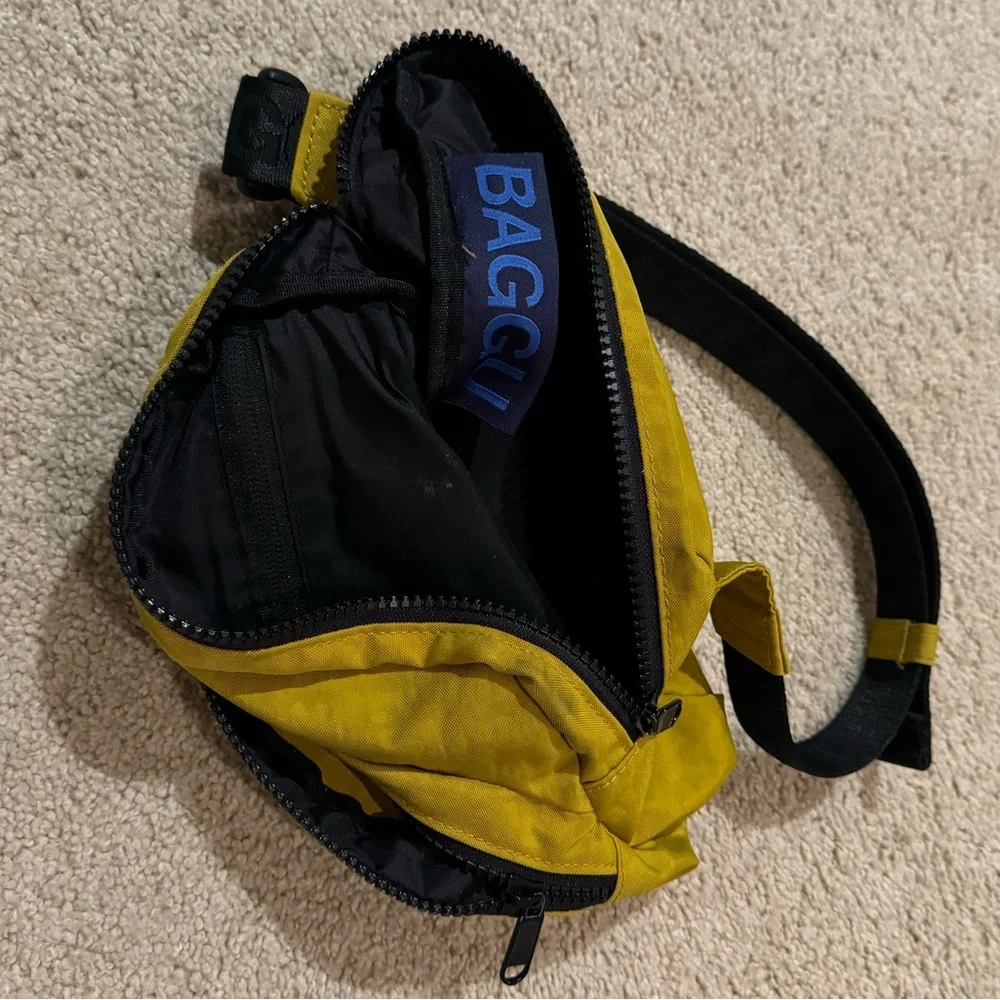 BAGGU Fanny Pack: Sour 🍋 - Picture 4 of 5